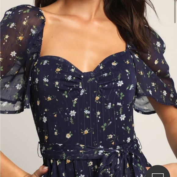 Floral wide leg jumpsuit - Picture 2 of 5